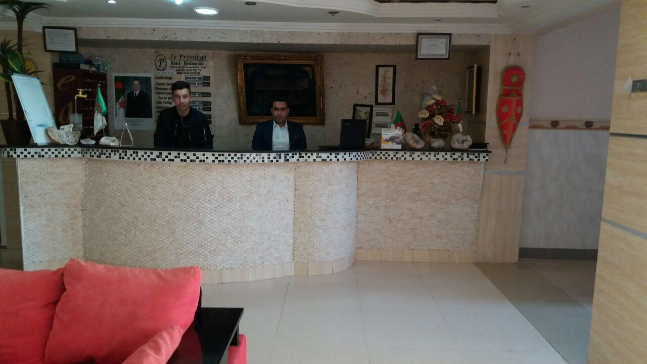 Hotel Privilege Bir El Djir Exterior photo